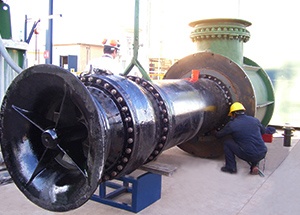 Servicio y mantenimiento de equipo de bombeo en campo